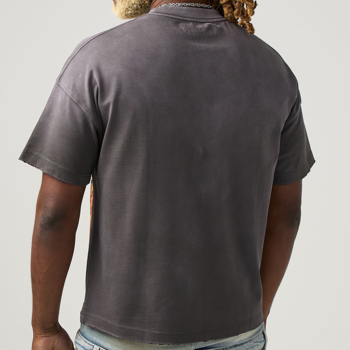 duaa-bird-tee-shirt-washed-grey-6-rings-clothing