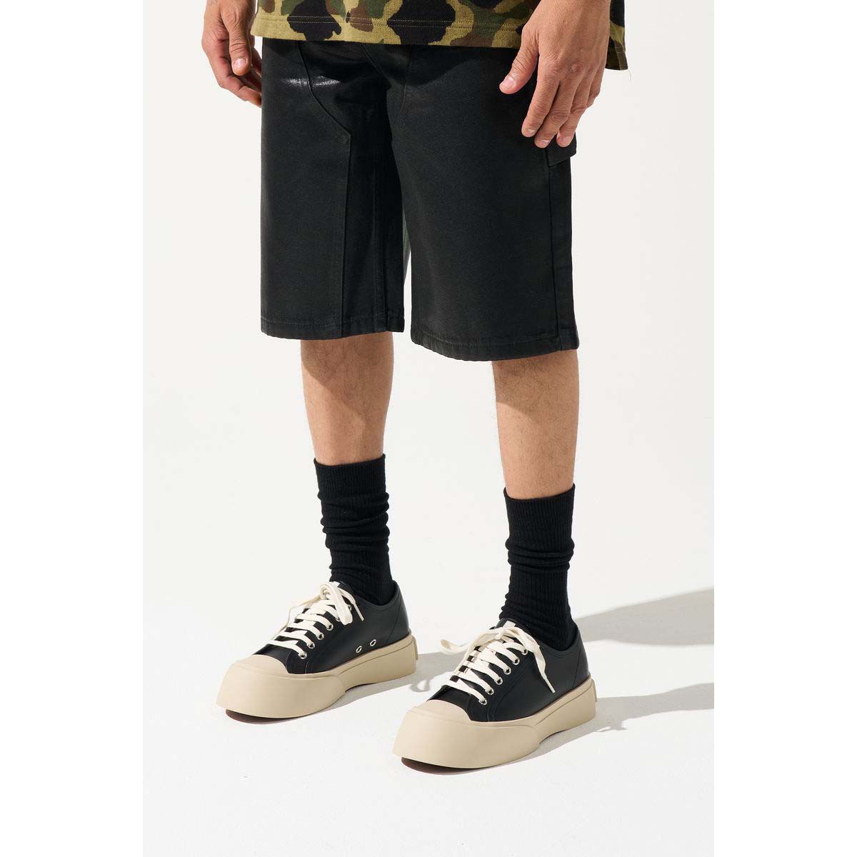 serenede-onyx-denim-shorts-black-wax-jean-shorts-mens-jorts-6-rings-clothing