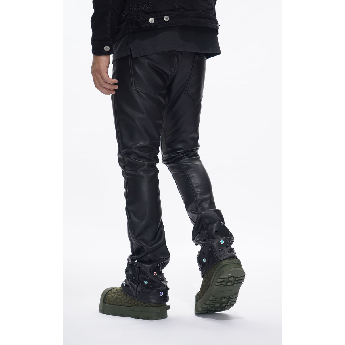 valabasas-ion-stacked-leather-black-6-rings-clothing