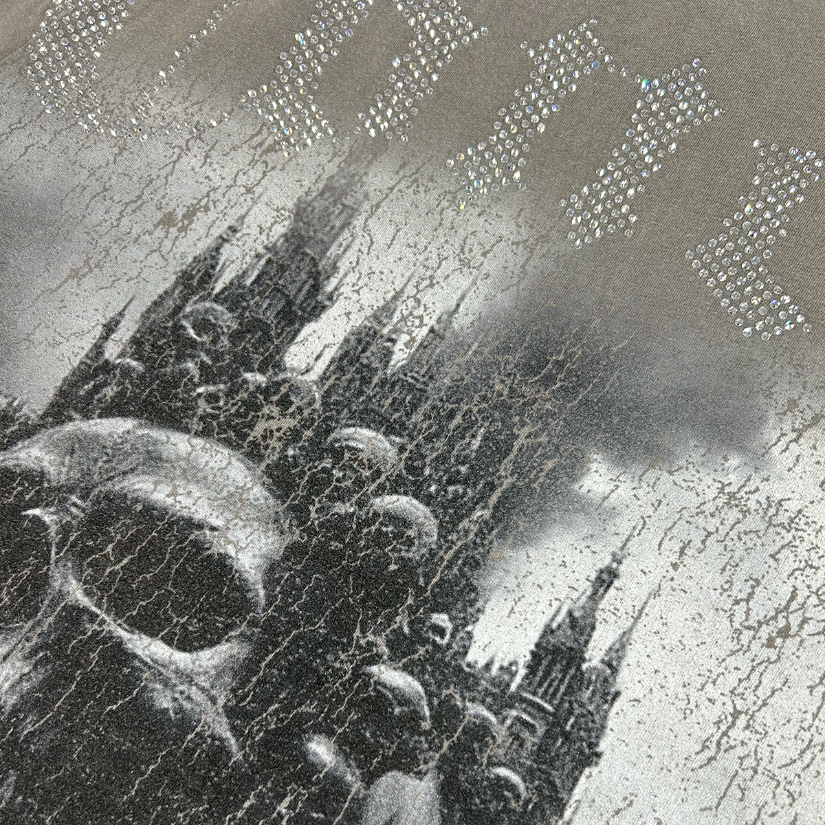 concept-la-midnight-rhinestone-tee-grey-6-rings-clothing